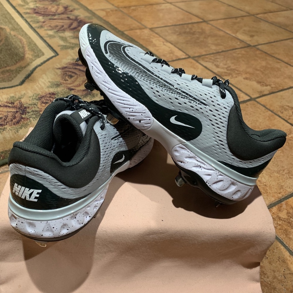 Nike Alpha Huarache Elite 4 Low Men Baseball Cleat